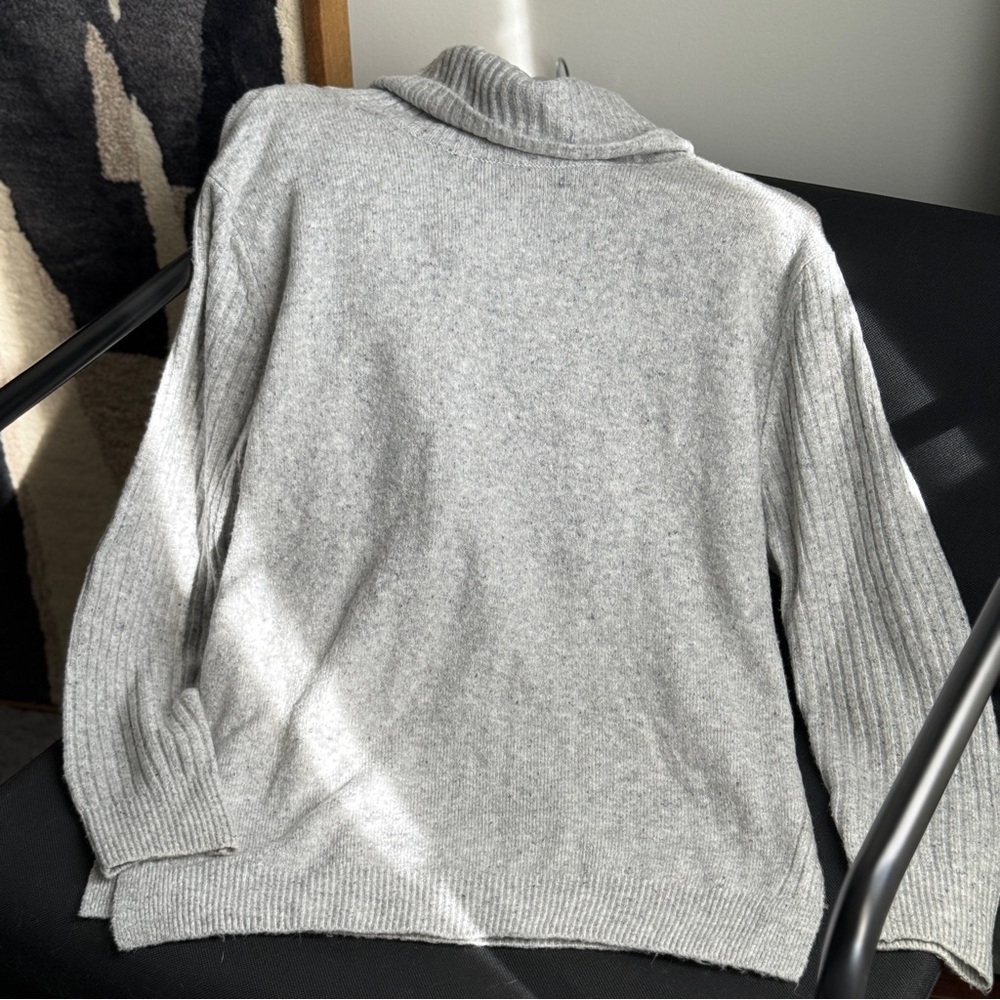 Topshop Grey Ribbed Turtleneck Sweater | Size 6